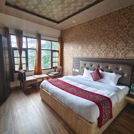 Mountain Zest-Simla Royale Near Mall Road-Free Pickup From Railway Station Simla מראה חיצוני תמונה